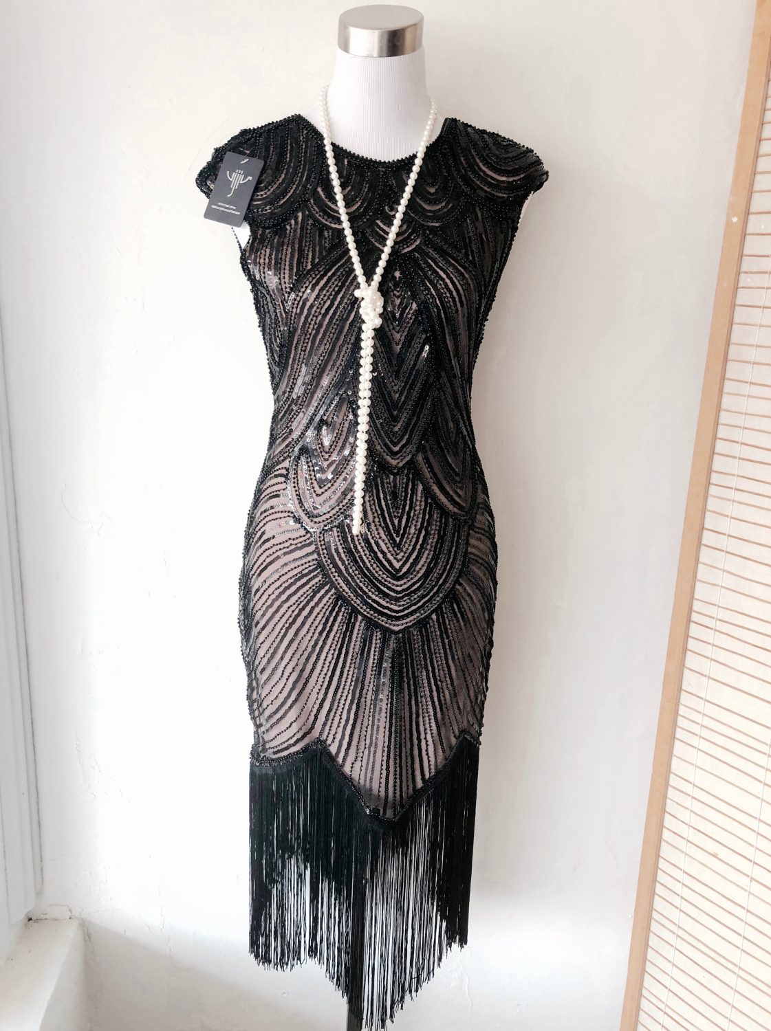 black gatsby dress