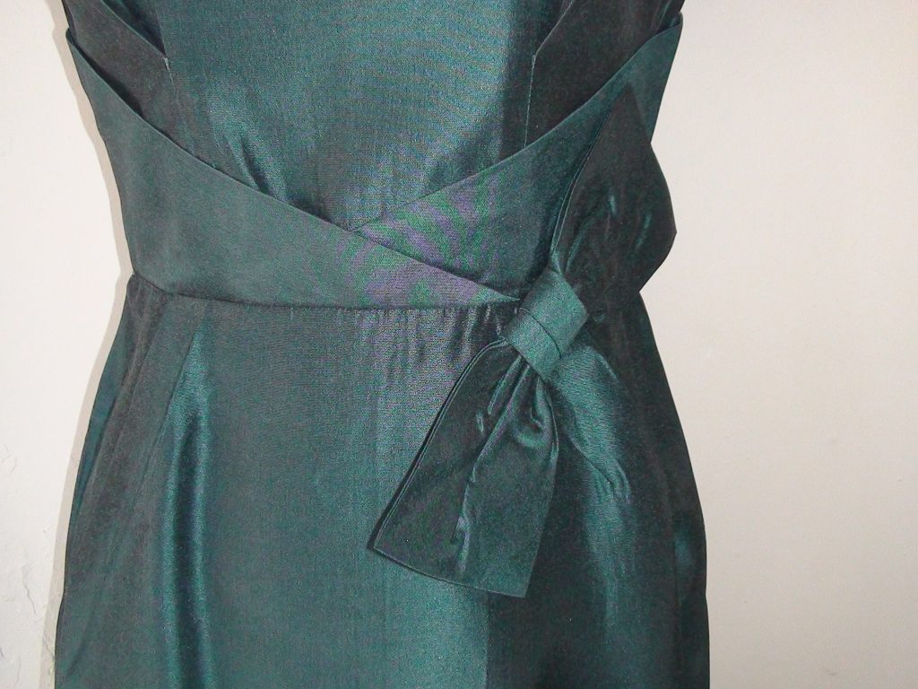 ELEGANT EMERALD GREEN 1950S DRESS | Chaos Bazaar Vintage