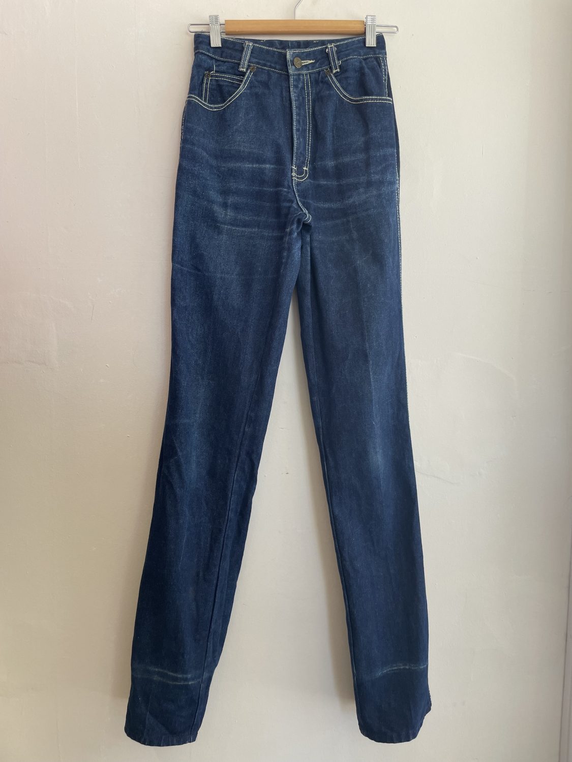 80's 'BON-JOUR' HIGH-WAISTED JEANS WITH EMBROIDERED BACK POCKETS ...
