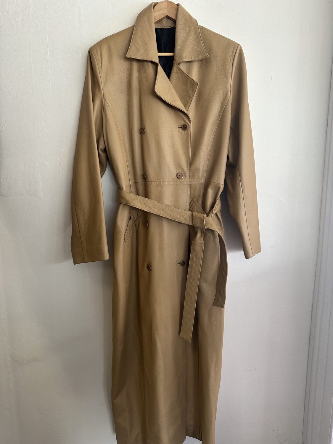 EXTRA LONG VINTAGE BEIGE LEATHER 'DORMEUIL' COAT FROM ENGLAND | Chaos ...