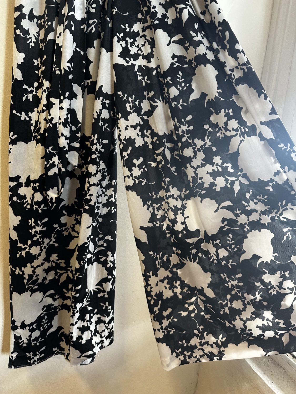 FUN BLACK AND WHITE ABSTRACT PRINT ORIGINAL 1970s WOMENS PANTSUIT ...